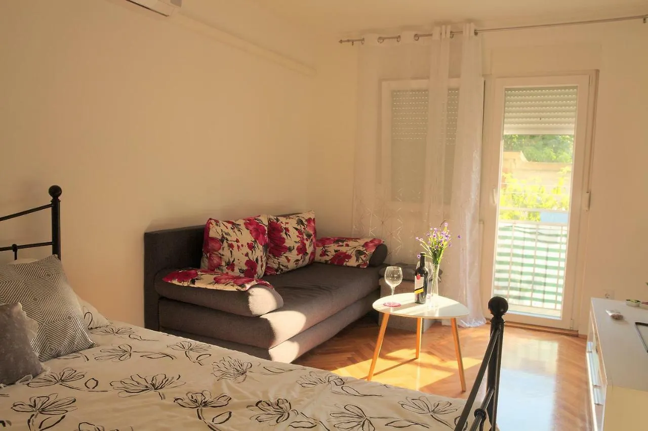 Studio Apartment Slavi Pula
